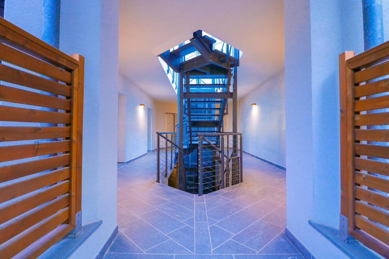 Апартаменты H11 Luxury 9A - Porto - Piscina - Jacuzzi Санто-Стефано-аль-Мар Экстерьер фото