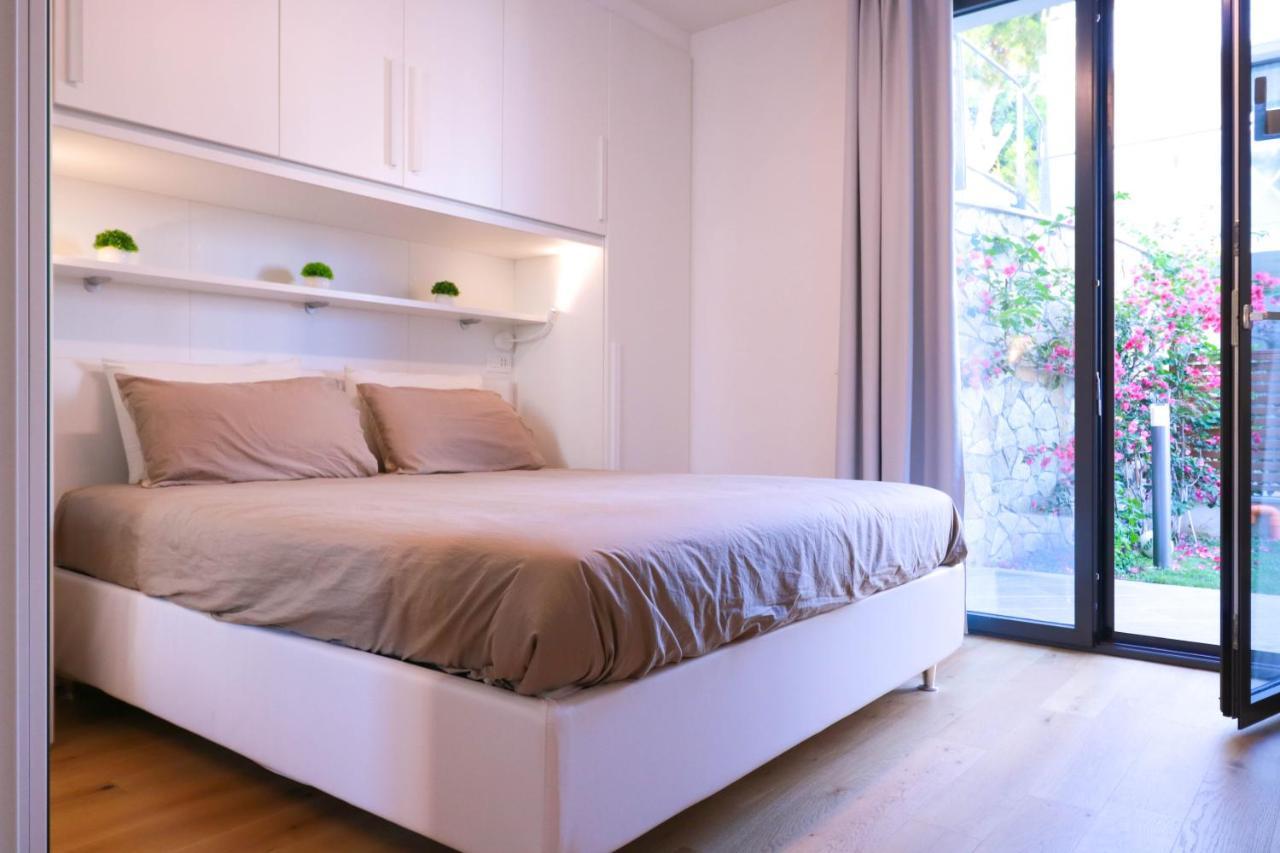 Апартаменты H11 Luxury 9A - Porto - Piscina - Jacuzzi Санто-Стефано-аль-Мар Экстерьер фото